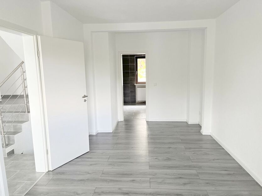 Vielseitig nutzbares Gewerbeanwesen mit großzügigem repräsentativem Wohnhaus zimmer