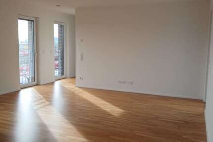 Wohnung zum Mieten in Frankfurt am Main 1.800 € 90 m² 3 zimmer
