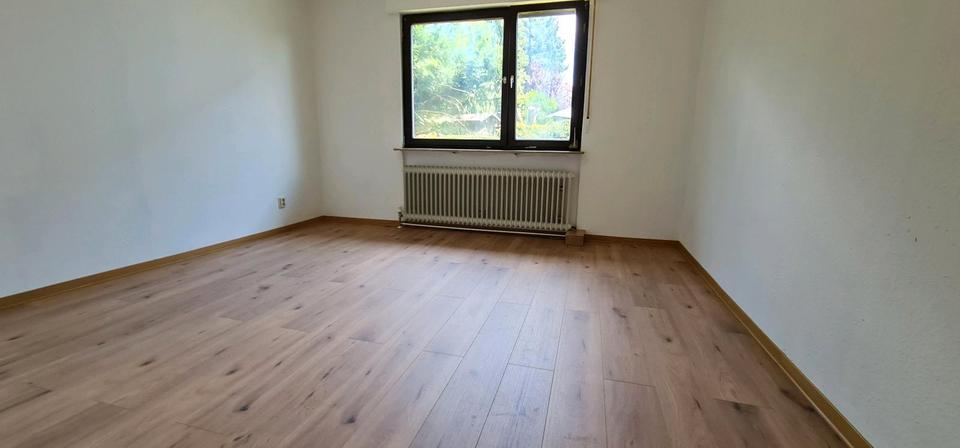 Einfamilienhaus Niedernhausen - 6 Zimmer, 155 m&sup2;, 3.000&euro; | Angebot:24980995