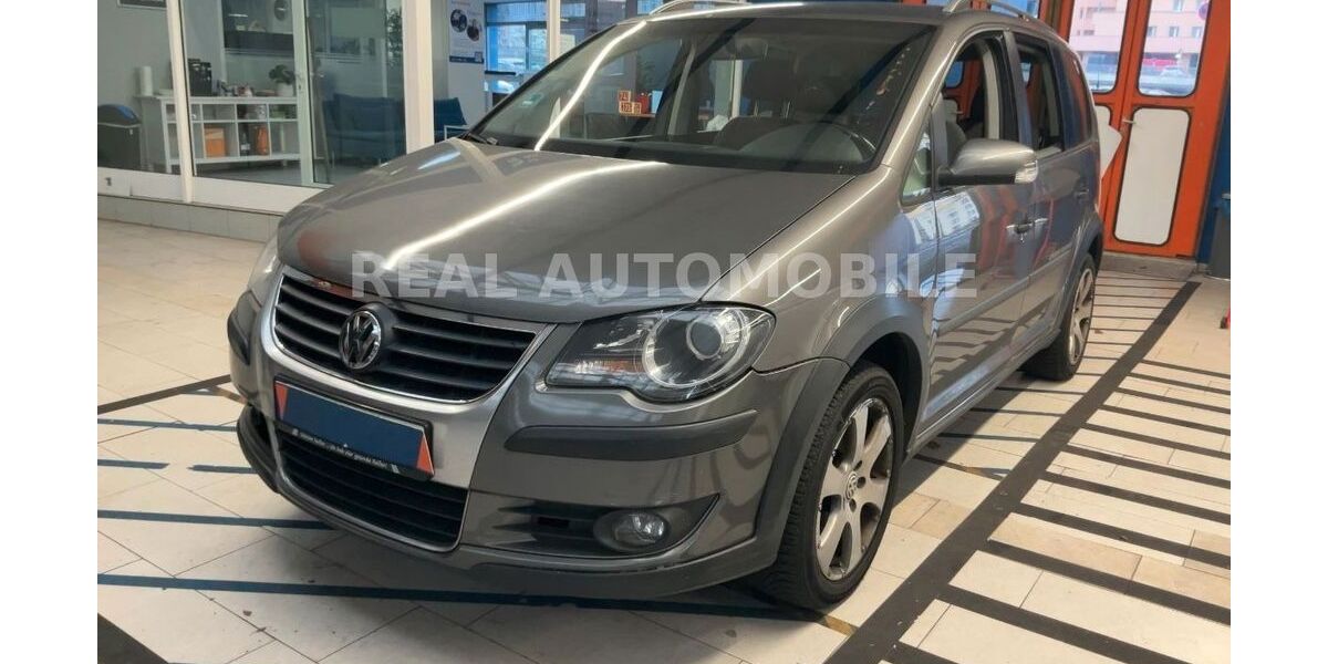 VW Touran 187.000 km 6.999 &euro; Frankfurt am Main 65933
