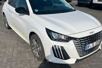 Peugeot 208 10.000 km 21.400 &euro; Rodgau Nieder-Roden 63110