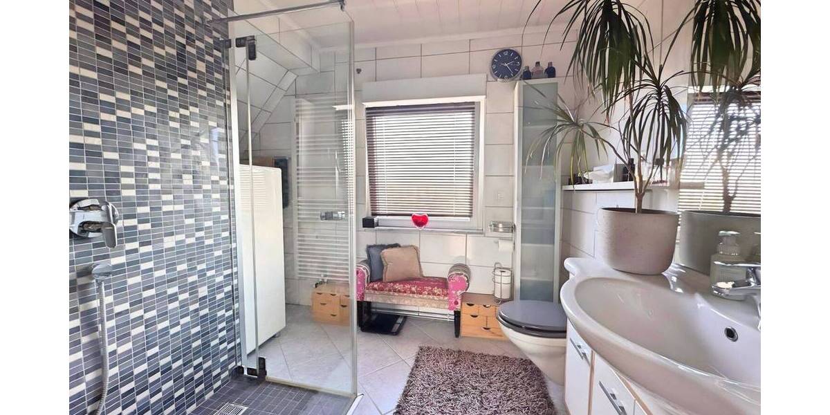 Einfamilienhaus Groß Gerau Groß-Gerau - 8 Zimmer, 193 m&sup2;, 798.000&euro; | Angebot:25814981