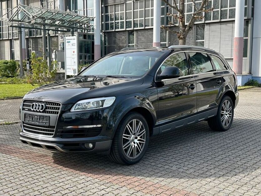 Q7