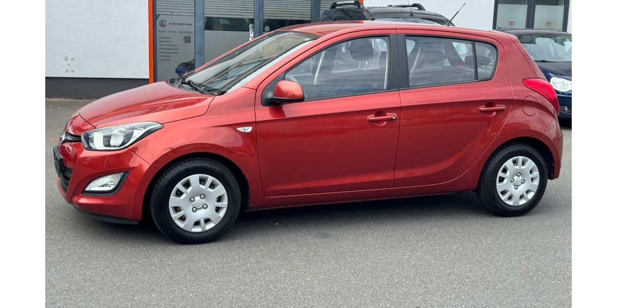 Hyundai i20 126.000 km 4.799 &euro; Frankfurt am Main 60314