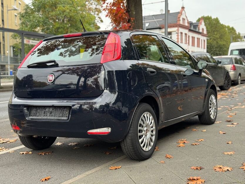 Fiat Punto 107.400 km 4.600 € Frankfurt 62487