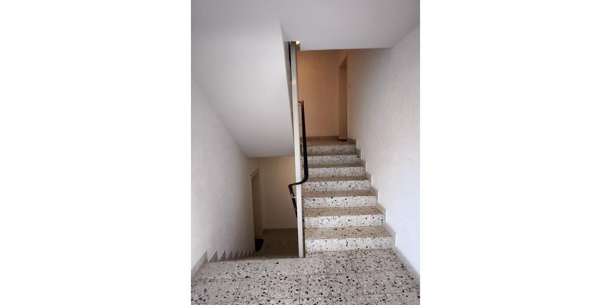 Etagenwohnung Frankfurt am Main Nord-West - 3 Zimmer, 88 m&sup2;, 1.300&euro; | Angebot:26652243