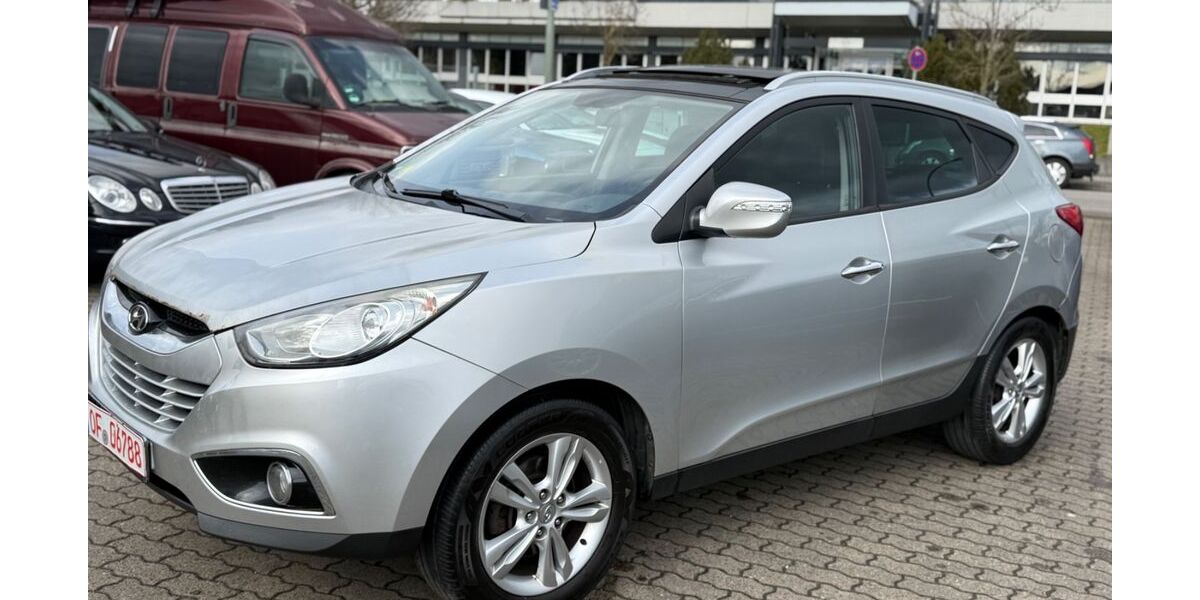 Hyundai ix35 274.258 km 5.199 &euro; Hanau 63452