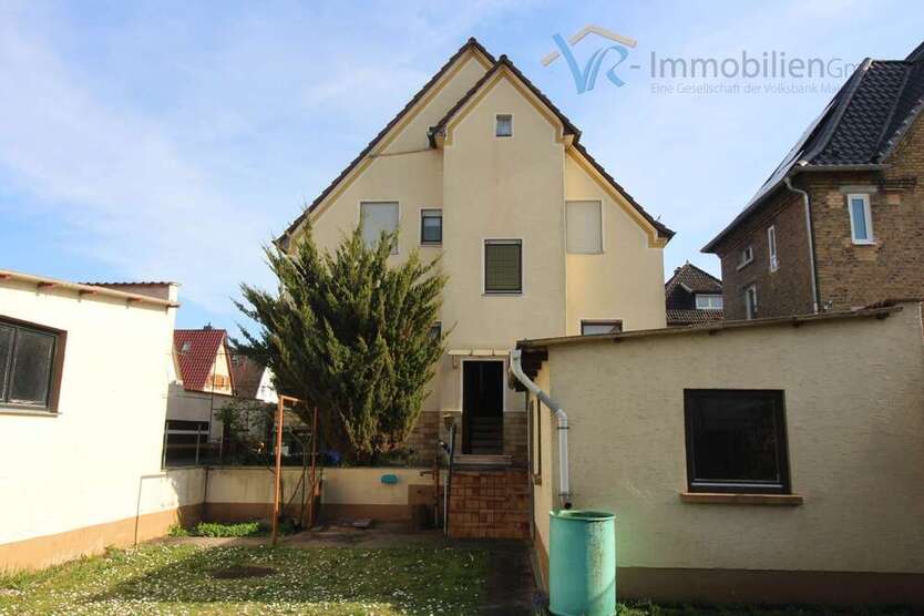 Haus zum Kaufen in Bischofsheim 399.000 € 120 m²
