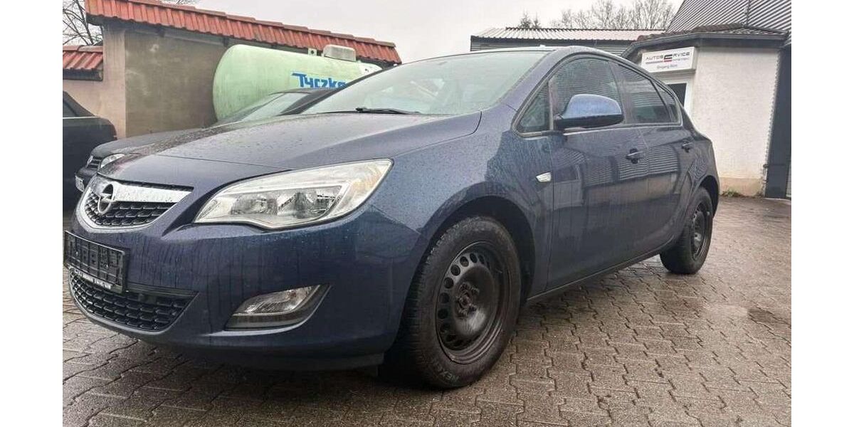 Opel Astra 159.000 km 4.599 &euro; Eppstein 65817