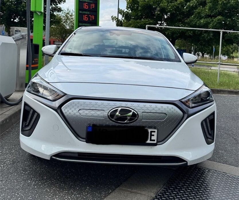 IONIQ