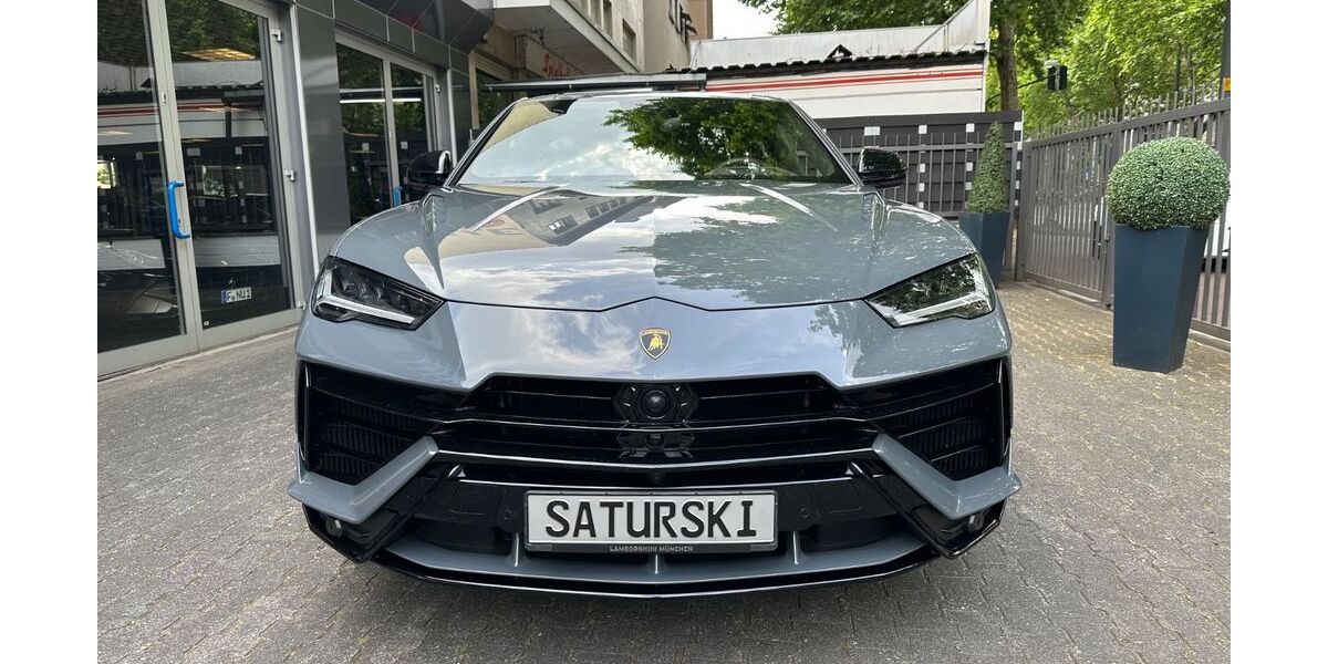Lamborghini Urus 19.738 km 269.000 &euro; Frankfurt 60326