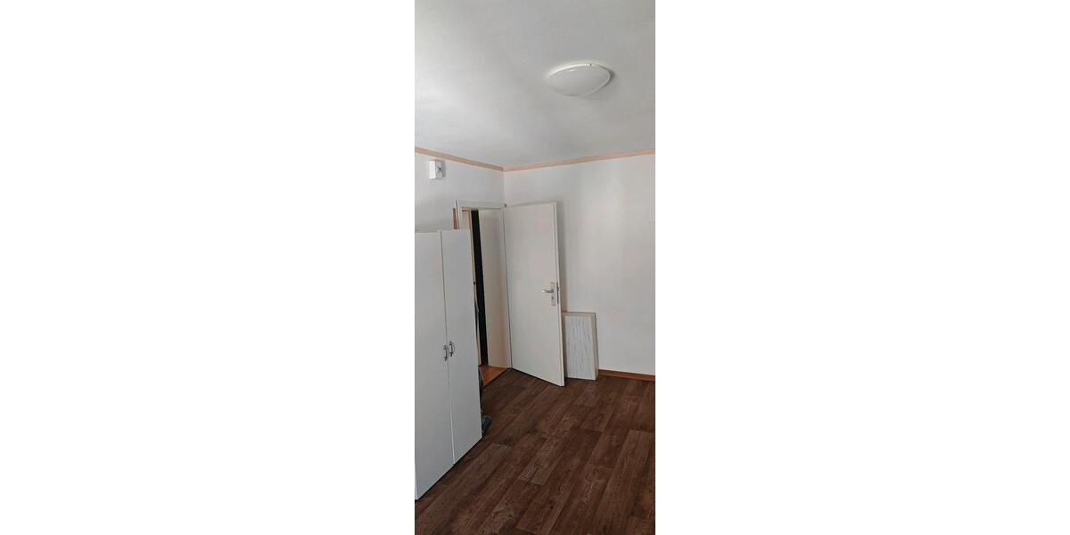 Etagenwohnung Frankfurt am Main Nord-Ost - 1 Zimmer, 20 m&sup2;, 560&euro; | Angebot:26227386