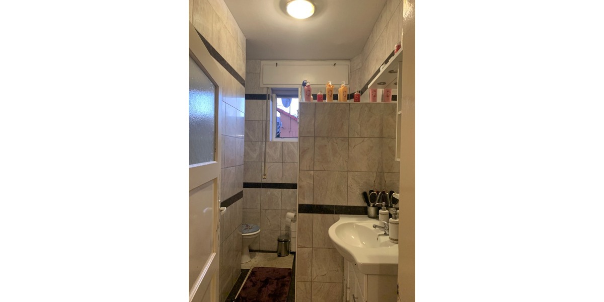 Mehrfamilienhaus in Frankfurt-Unterliederbach vollvermietet 12 zimmer