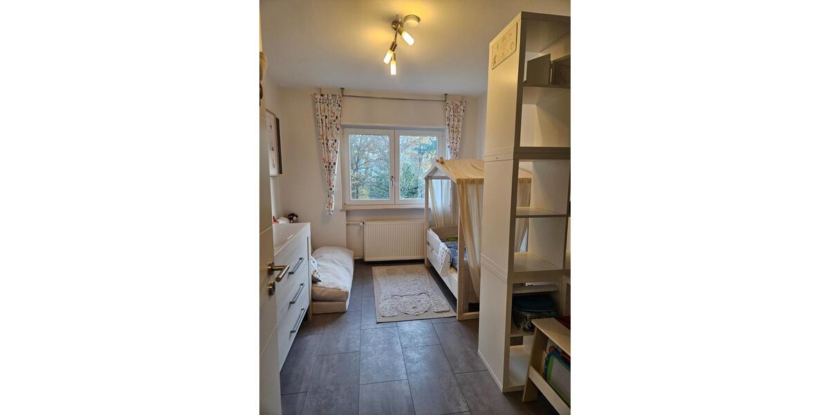 Modernisierte Doppelhaushälfte mit schönem Garten 6 zimmer