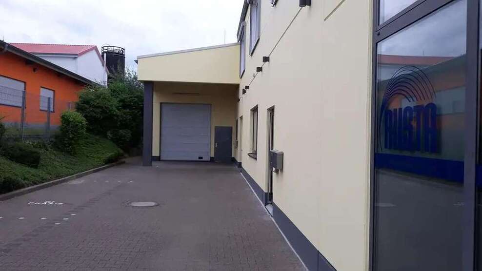 Halle in Neu Anspach 1.599 € 175 m²