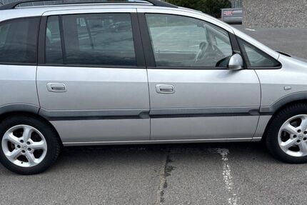 Opel Zafira 88.610 km 3.500 &euro; Frankfurt am Main 60489