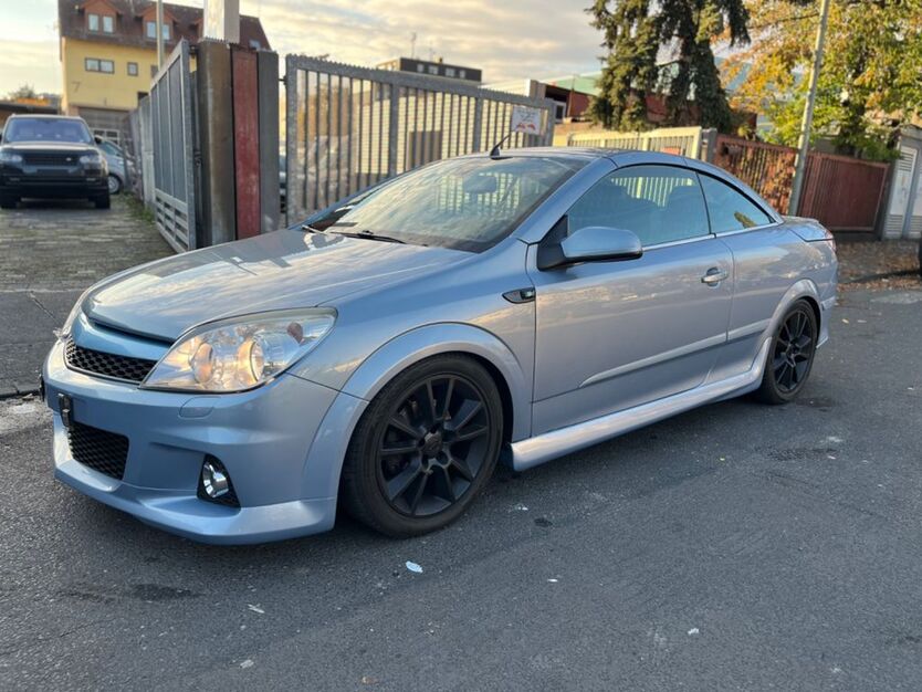 Opel Astra 175.000 km 3.990 € Frankfurt am Main 65933