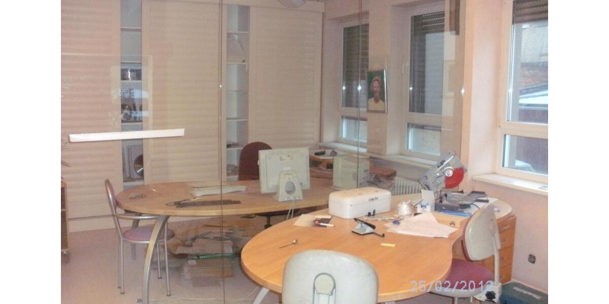 Etagenwohnung Frankfurt am Main Nord-West - 15 Zimmer, 1 m&sup2;, 1.855&euro; | Angebot:24549347