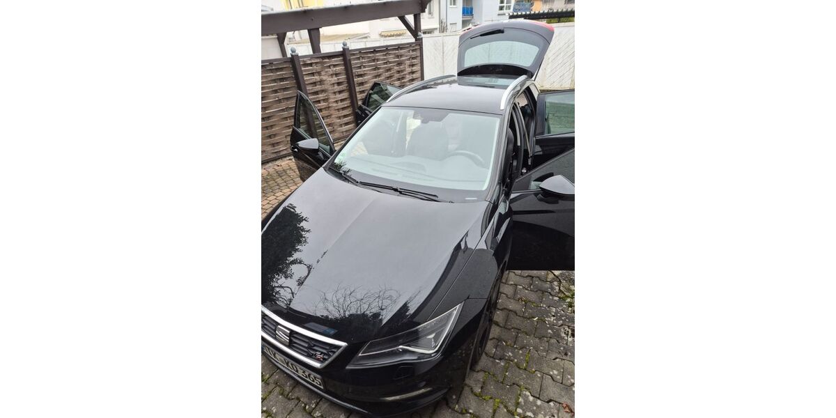 Seat Leon 77.256 km 14.800 &euro; Schwalbach 65824