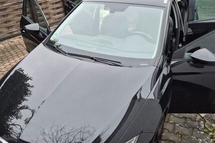 Seat Leon 77.256 km 15.950 &euro; Schwalbach 65824