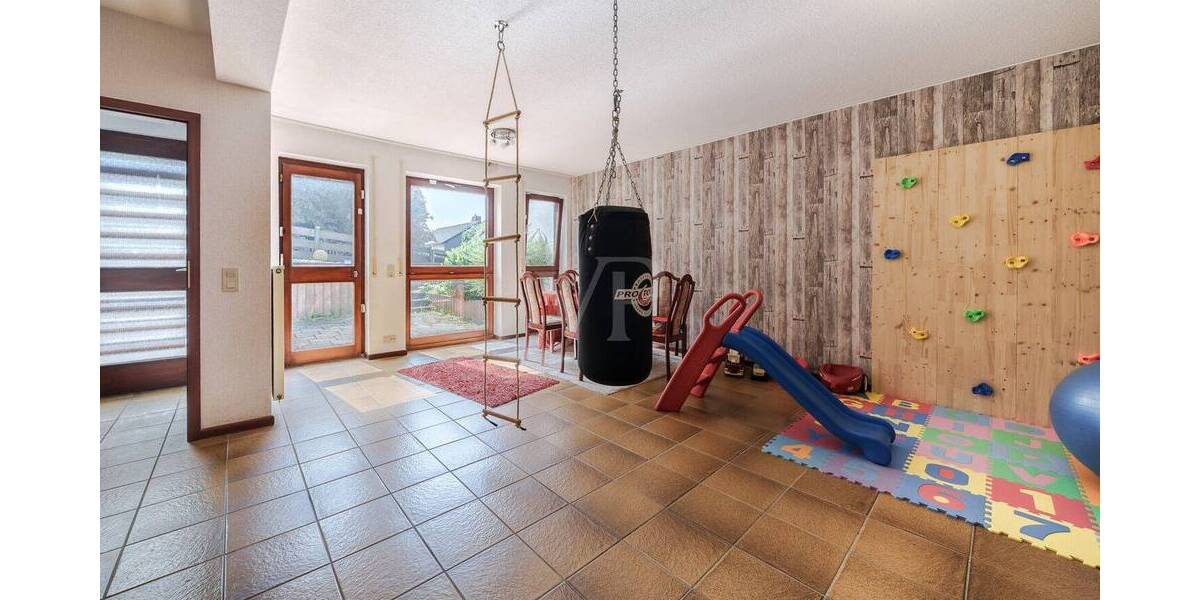 Bungalow Schmitten / Seelenberg Oberreifenberg - 6 Zimmer, 212 m&sup2;, 580.000&euro; | Angebot:26435801