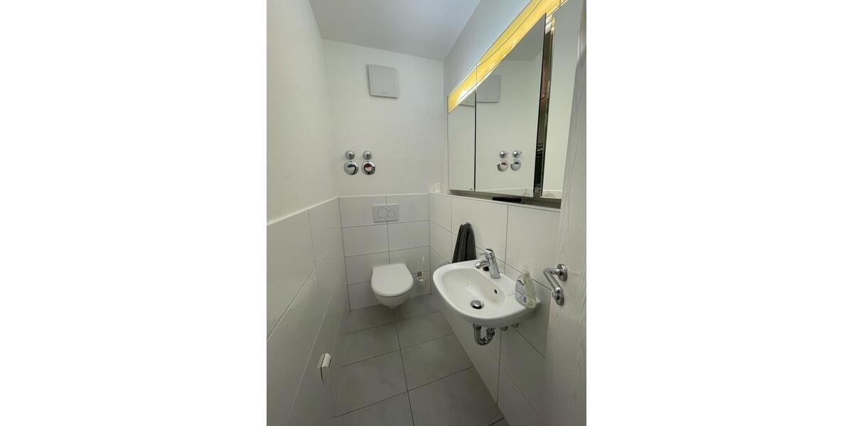 Provisionsfrei! Schöne 3-Zimmer-Gartenwohnung in Nieder-Erlenbach 3 zimmer