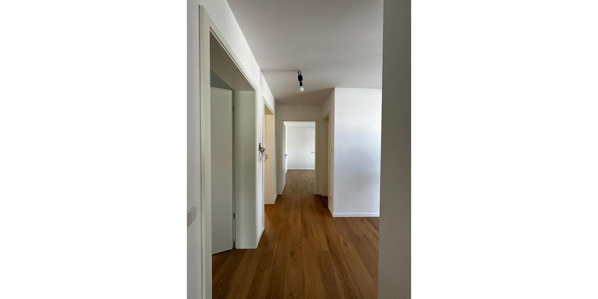 Terrassenwohnung Usingen - 4 Zimmer, 124 m&sup2;, 1.560&euro; | Angebot:25722456