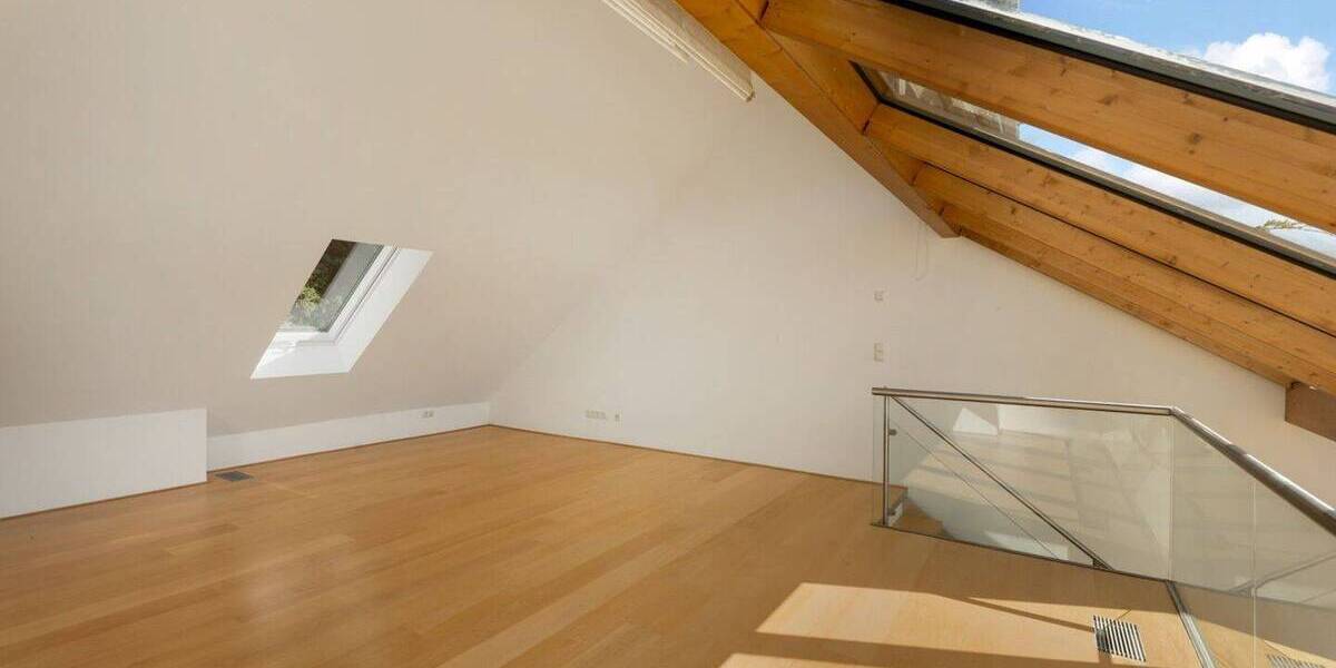 Reihenmittelhaus Hofheim am Taunus Lorsbach - 6 Zimmer, 260 m&sup2;, 899.000&euro; | Angebot:23950743