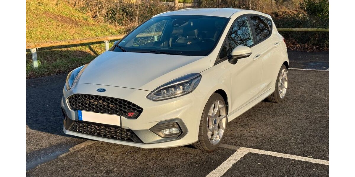 Ford Fiesta 71.750 km 16.500 &euro; Maintal 63477