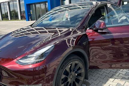 Tesla Model Y 25.000 km 46.700 &euro; Hofheim 65719