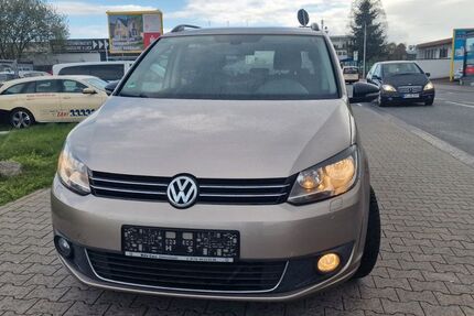 VW Touran 263.000 km 5.800 &euro; Dietzenbach 63128