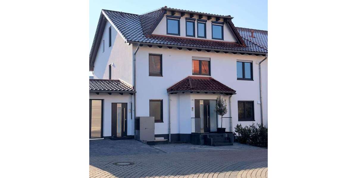 Einfamilienhaus Karben - 10 Zimmer, 305 m&sup2;, 3.900&euro; | Angebot:25801332