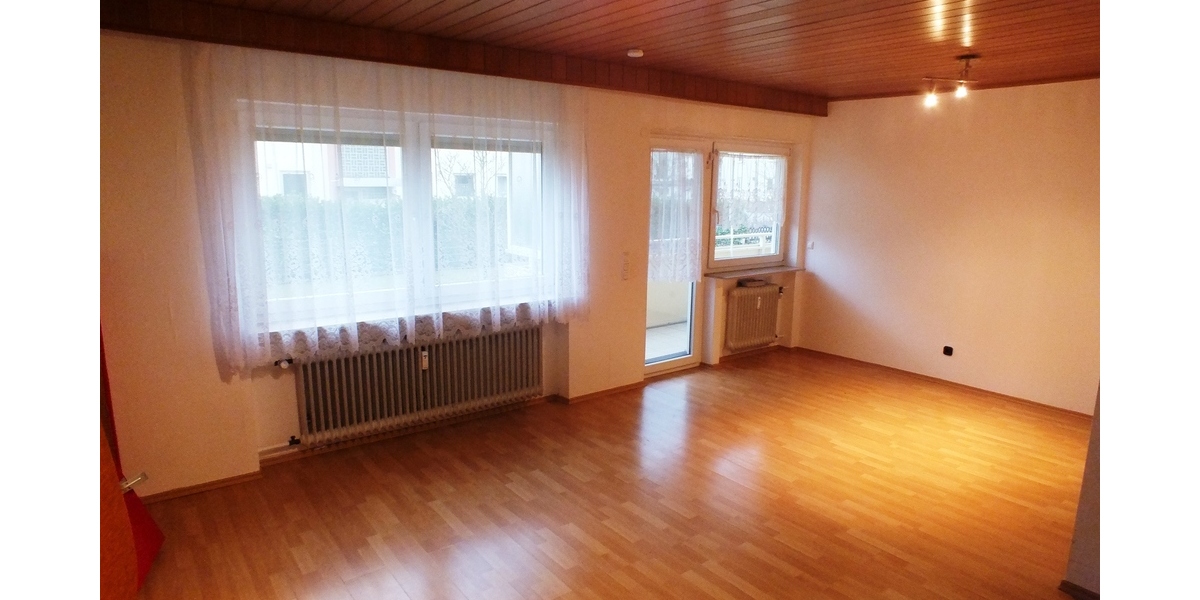 Schicke 3 Zimmer Wohnung mit ca. 83m² Wohnfläche, Balkon und Kfz.Stellplatz 3 zimmer