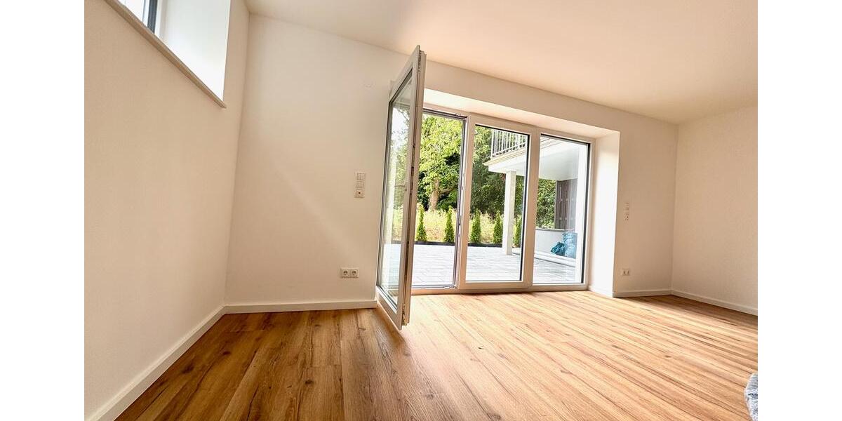 Erdgeschoßwohnung Frankfurt am Main Ginnheim - 2 Zimmer, 80 m&sup2;, 1.435&euro; | Angebot:24750591