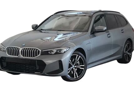 BMW 330 8.500 km 45.208 &euro; Schöneck 61137