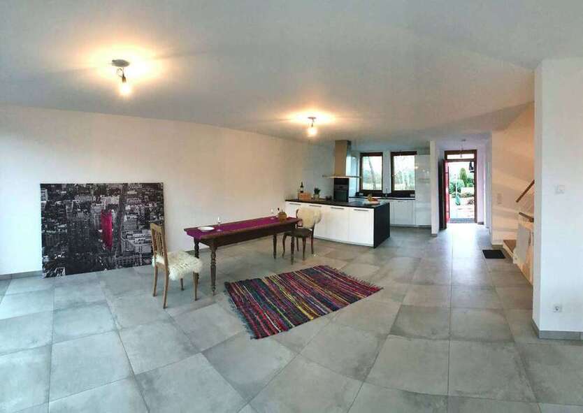 Haus zum Mieten in Mörfelden-Walldorf 2.550 € 169 m²