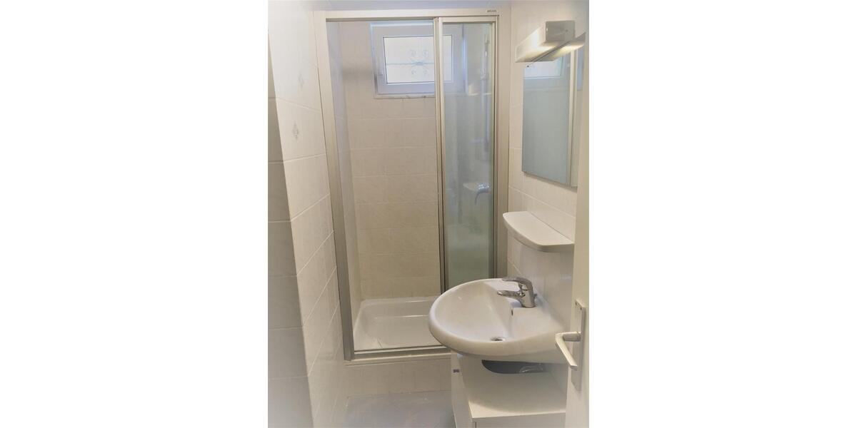 Etagenwohnung Flörsheim am Main - 4.5 Zimmer, 134 m&sup2;, 1.450&euro; | Angebot:25157690