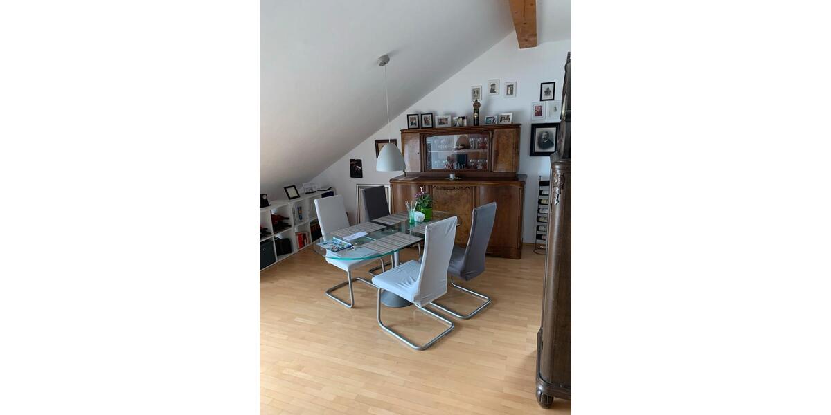 Dachgeschoßwohnung Rüsselsheim am Main - 2 Zimmer, 65 m&sup2;, 950&euro; | Angebot:26679034