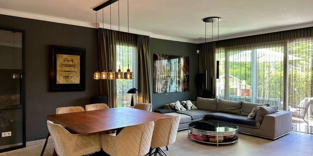 Luxuriöse Doppelhaushälfte mit exklusiver Ausstattung und Garage - OF-Buchrainviertel! 7 zimmer