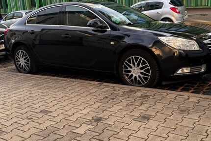 Opel Insignia 145.000 km 5.500 &euro; Frankfurt Am Main 65937