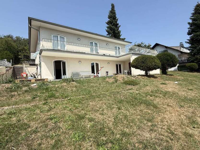 Haus zum Kaufen in Usingen 825.000 € 217 m²