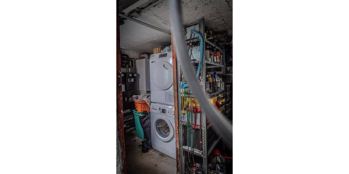 Einfamilienhaus Frankfurt am Main Niederursel - 8 Zimmer, 180 m&sup2;, 950.000&euro; | Angebot:26877564
