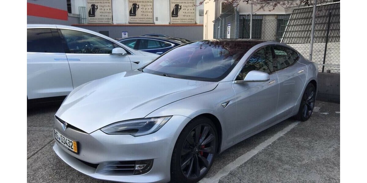 Tesla Model S 49.361 km 64.999 &euro; Friedrichsdorf 61381