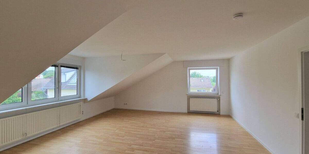 Doppelhaushälfte Oberursel Stierstadt - 6 Zimmer, 230 m&sup2;, 3.200&euro; | Angebot:26657883