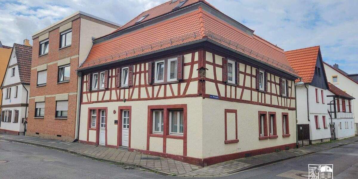 Einfamilienhaus Offenbach Bürgel - 8 Zimmer, 173 m&sup2;, 495.000&euro; | Angebot:25703492