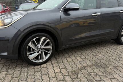 Kia Niro 114.110 km 11.799 € Hanau 63452
