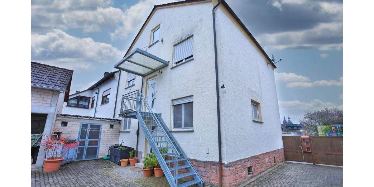 Zwei Wohnhäuser auf einem Grundstück in attraktiver Lage von Seligenstadt 1 zimmer