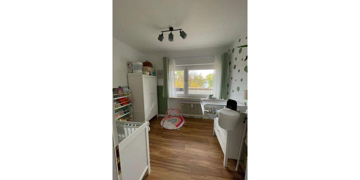 Etagenwohnung Niedernhausen - 4 Zimmer, 90 m&sup2;, 220.000&euro; | Angebot:25823326