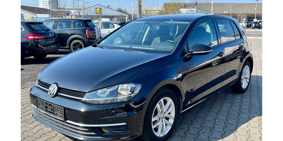 VW Golf 74.500 km 15.990 &euro; Kelsterbach 65451