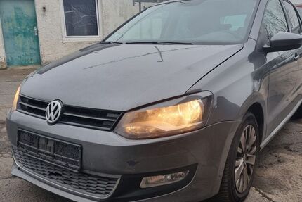 VW Polo 124.500 km 4.990 &euro; Bad Nauheim 61231